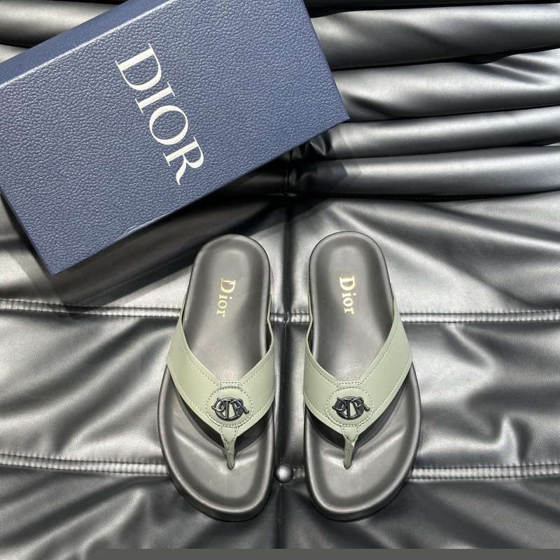 ch**an D*or slippers